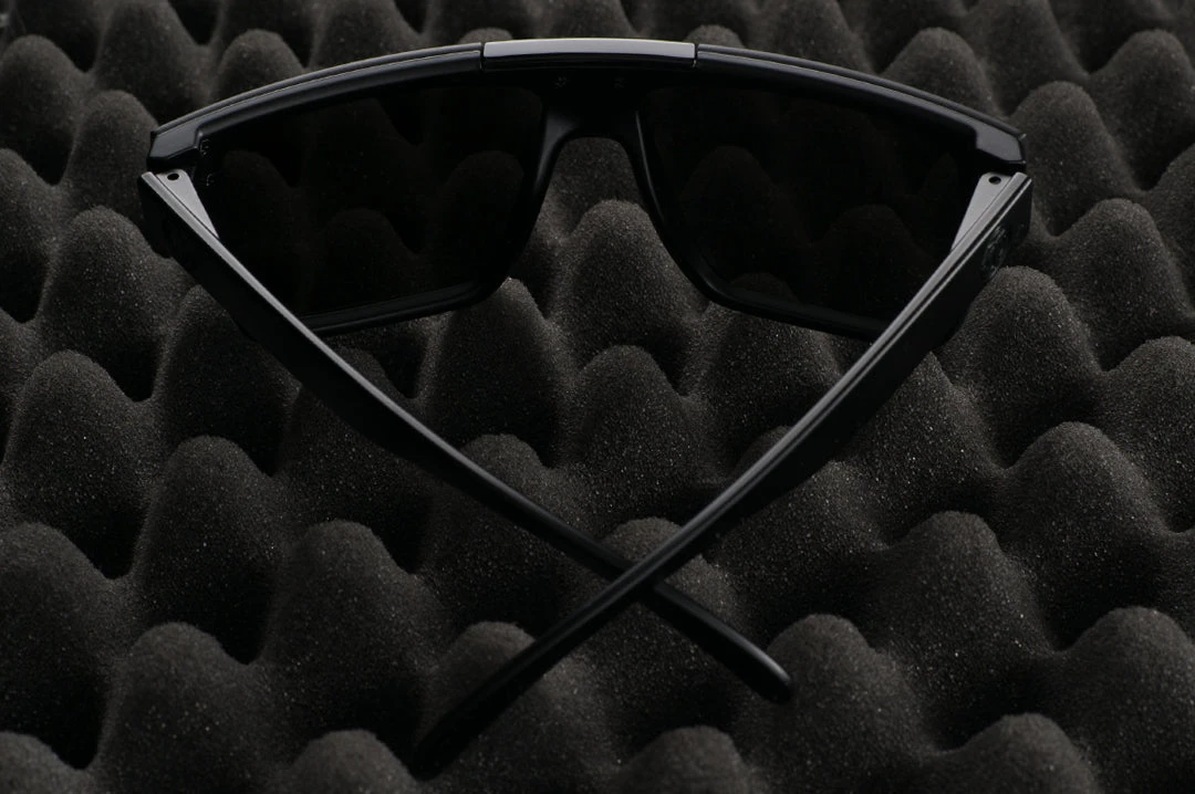 Quatro Sunglasses: BLACK/BLACK - Image 4